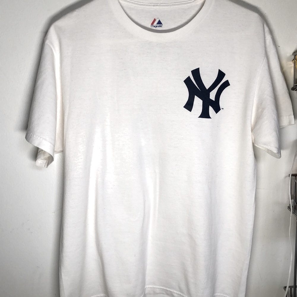 White Majestic NY  Yankees Derek Jeter #2 shirt